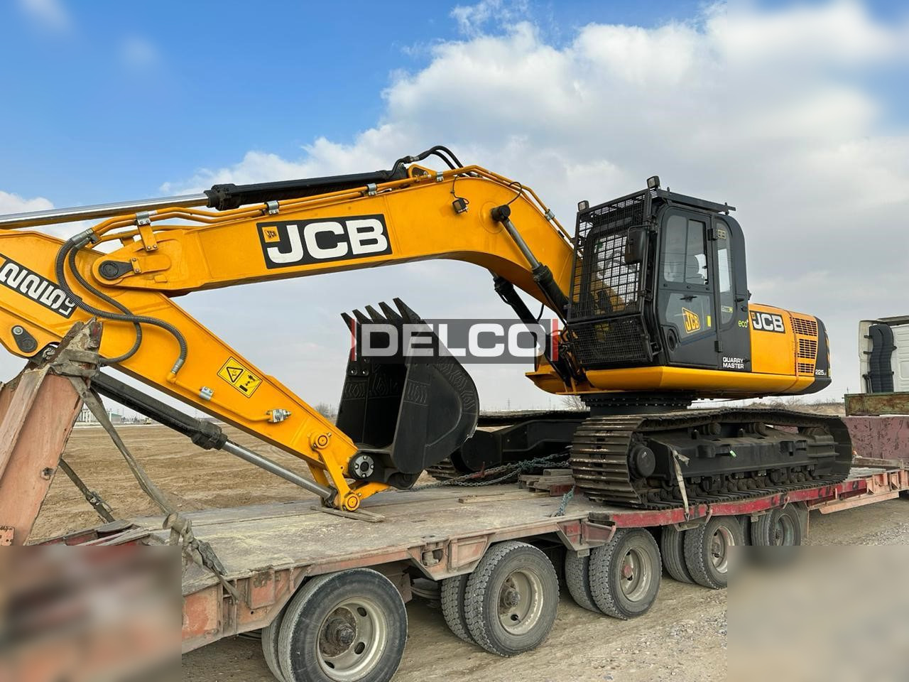 JCB 225 LC - Ερπυστριοφόρος εκσκαφέας: φωτογραφία 1 JCB 225 LC - Ερπυστριοφόρος εκσκαφέας: φωτογραφία 1