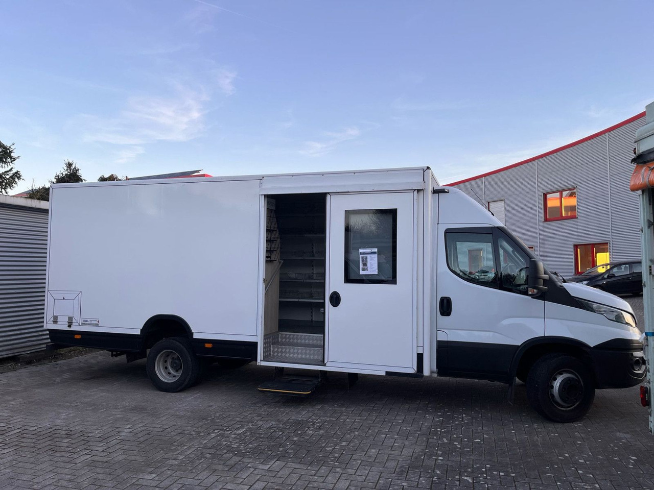 Iveco Daily SB Mobil - Αυτοκινούμενη καντίνα: φωτογραφία 1 Iveco Daily SB Mobil - Αυτοκινούμενη καντίνα: φωτογραφία 1