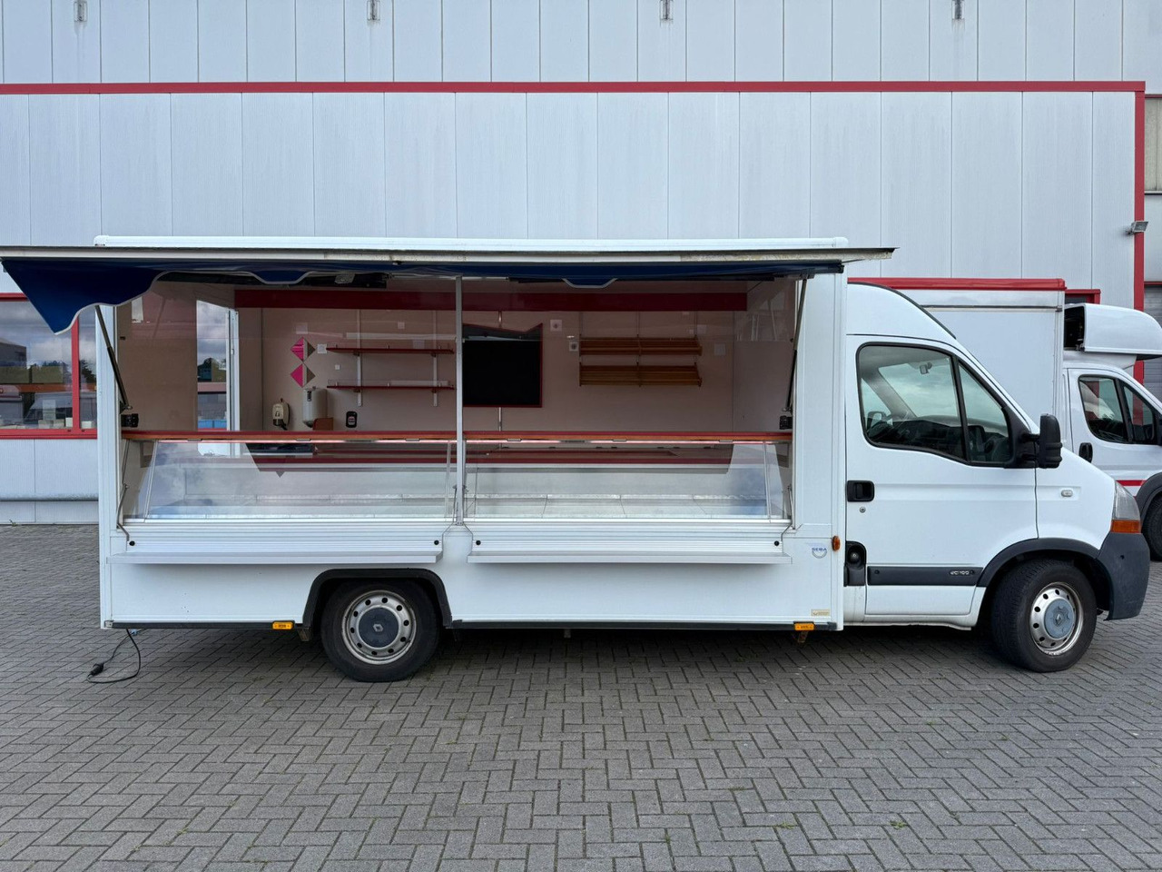 Renault Seba Borco Höhns - Αυτοκινούμενη καντίνα: φωτογραφία 3 Renault Seba Borco Höhns - Αυτοκινούμενη καντίνα: φωτογραφία 3