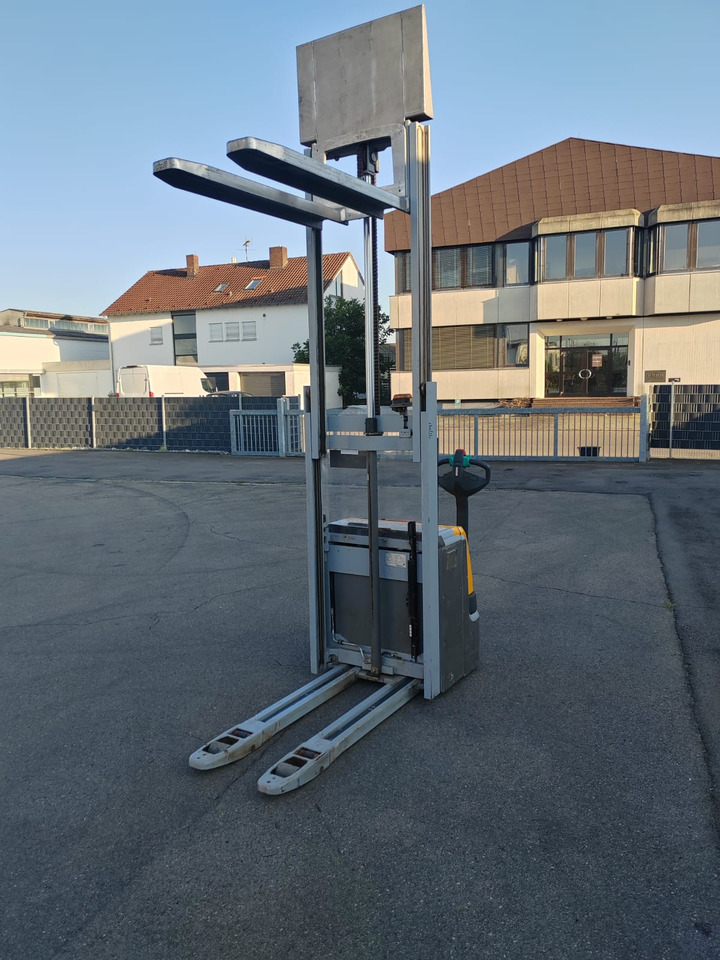 Jungheinrich EJC 112z/ remote control/ acid protect/ initial/ 511h - Μηχάνημα στοίβαξης: φωτογραφία 5 Jungheinrich EJC 112z/ remote control/ acid protect/ initial/ 511h - Μηχάνημα στοίβαξης: φωτογραφία 5