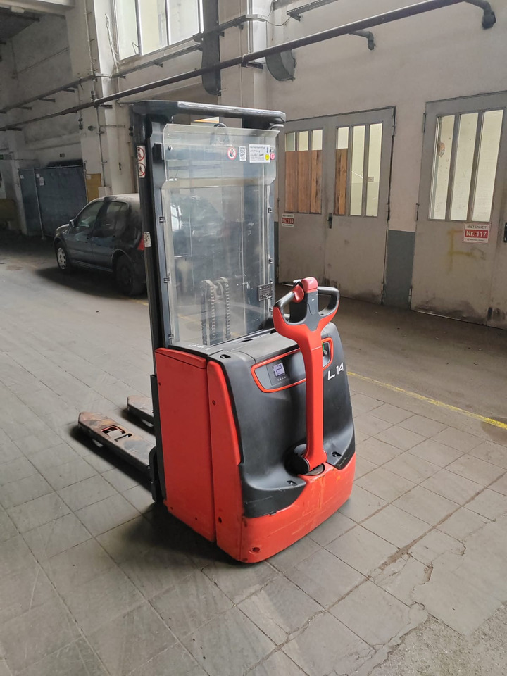 Linde L14 2.9m/ initial/ free lift - Μηχάνημα στοίβαξης: φωτογραφία 2 Linde L14 2.9m/ initial/ free lift - Μηχάνημα στοίβαξης: φωτογραφία 2