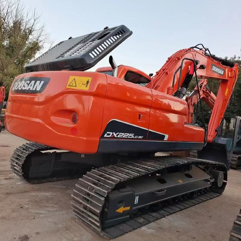 Doosan DX225 - Ερπυστριοφόρος εκσκαφέας: φωτογραφία 1 Doosan DX225 - Ερπυστριοφόρος εκσκαφέας: φωτογραφία 1