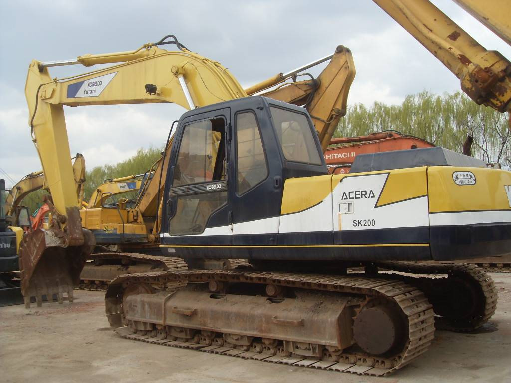 Kobelco SK200-6 - Ερπυστριοφόρος εκσκαφέας: φωτογραφία 1 Kobelco SK200-6 - Ερπυστριοφόρος εκσκαφέας: φωτογραφία 1