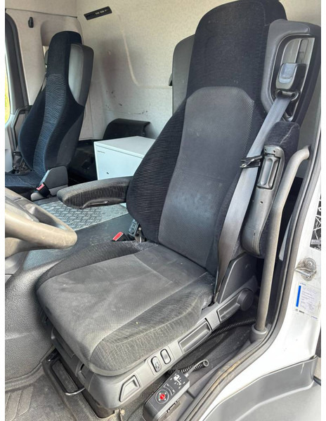 Mercedes-Benz Antos 1833 Euro6 4x2 + anhanger koffer - Φορτηγό κόφα: φωτογραφία 4 Mercedes-Benz Antos 1833 Euro6 4x2 + anhanger koffer - Φορτηγό κόφα: φωτογραφία 4