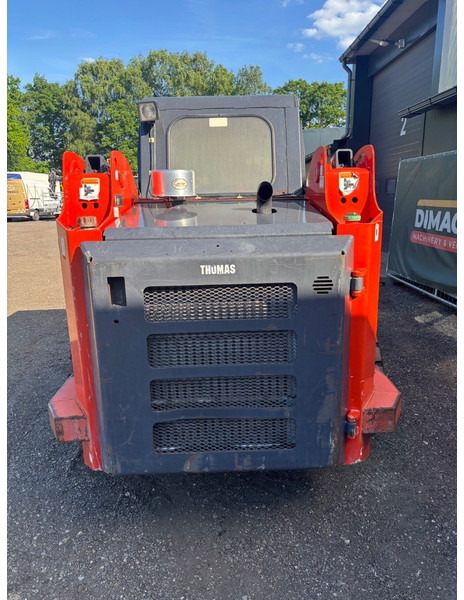 Thomas 250 new bucket! TOP!! 3600 kilo - Φορτωτής πλάγιας ολίσθησης: φωτογραφία 4 Thomas 250 new bucket! TOP!! 3600 kilo - Φορτωτής πλάγιας ολίσθησης: φωτογραφία 4