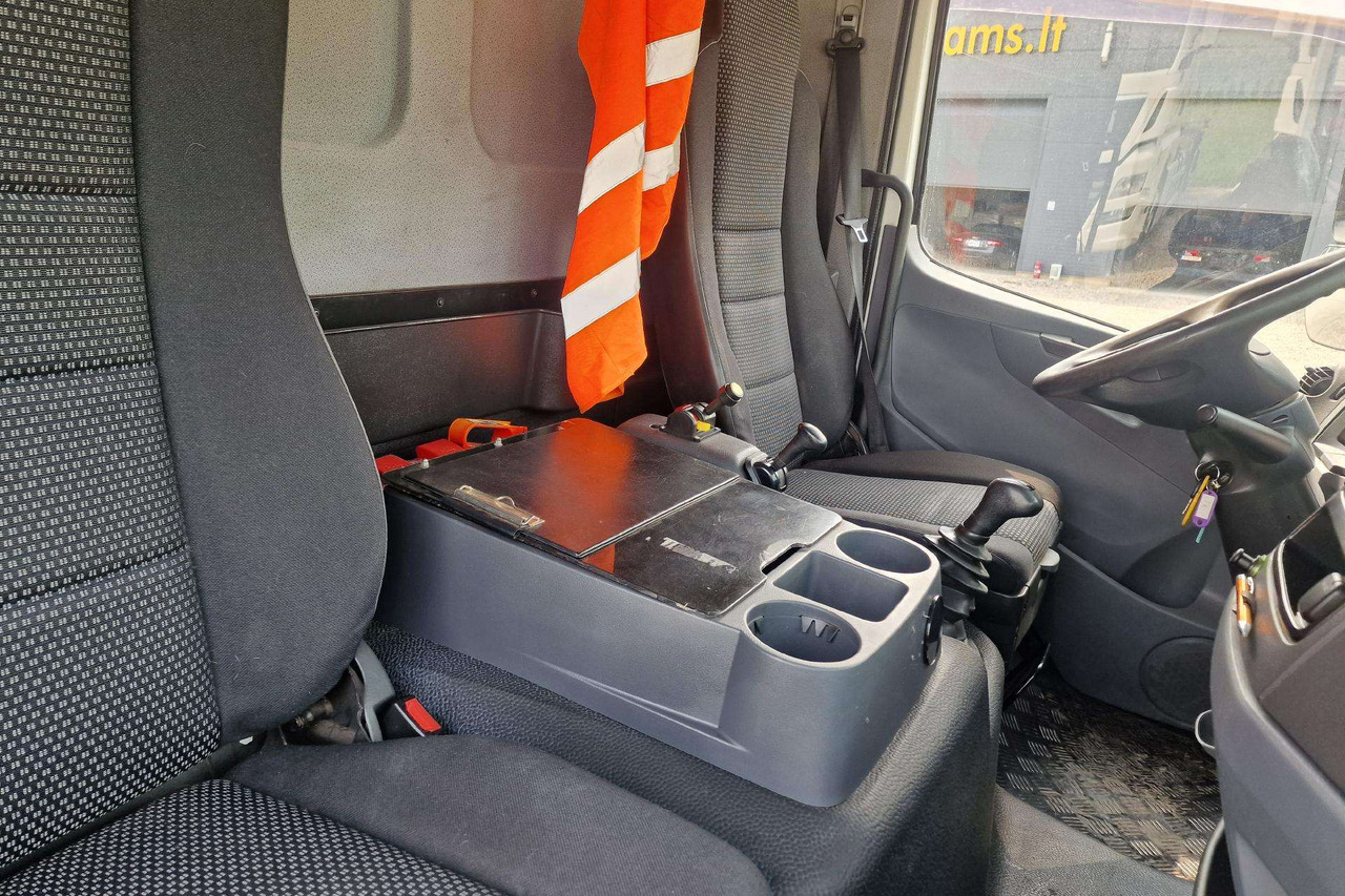 Φορτηγό ανατρεπόμενο Mercedes-Benz ATEGO 918: φωτογραφία 12