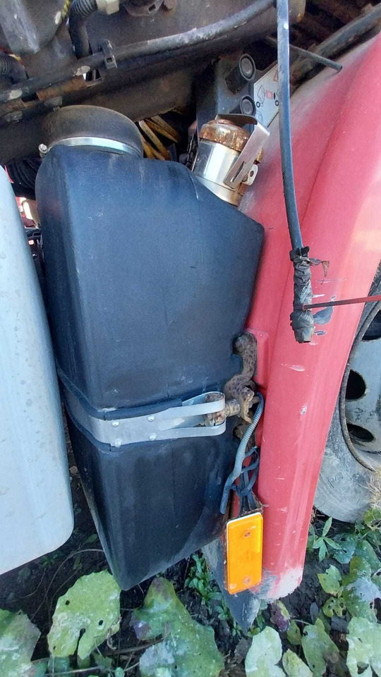 Zbiornik AdBlue IVECO STRALIS 500 - Σύστημα καυσίμου: φωτογραφία 1 Zbiornik AdBlue IVECO STRALIS 500 - Σύστημα καυσίμου: φωτογραφία 1