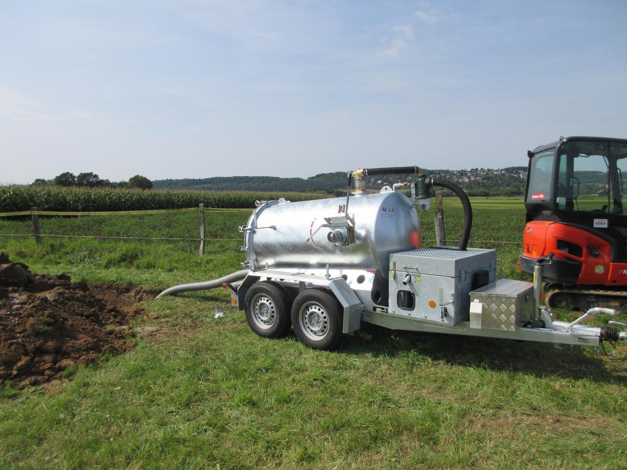 M-Vac 1500 / vacuum system for absorb mud and liquids - Όχημα εκκένωσης βόθρων: φωτογραφία 2 M-Vac 1500 / vacuum system for absorb mud and liquids - Όχημα εκκένωσης βόθρων: φωτογραφία 2