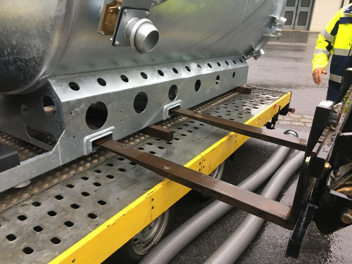 S-Vac 5,0m³ Saugfass 5000l Vakuumfass / Saugfass/ S-Vac - Εμπορευματοκιβώτιο-δεξαμενή: φωτογραφία 4 S-Vac 5,0m³ Saugfass 5000l Vakuumfass / Saugfass/ S-Vac - Εμπορευματοκιβώτιο-δεξαμενή: φωτογραφία 4