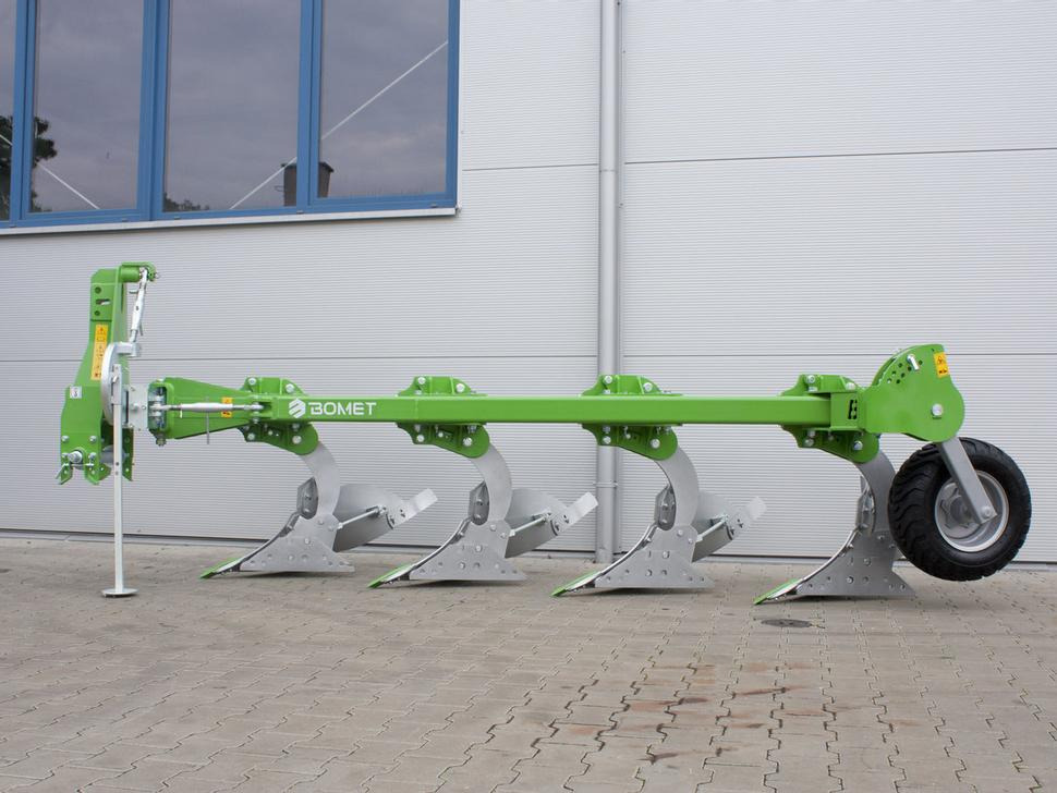 Bomet Pflüge / Single-beam plow / Charrue mono-poutre / Aratro / Плуг / Pług jednobelkowy Libra 3+1 - Άροτρο: φωτογραφία 3 Bomet Pflüge / Single-beam plow / Charrue mono-poutre / Aratro / Плуг / Pług jednobelkowy Libra 3+1 - Άροτρο: φωτογραφία 3