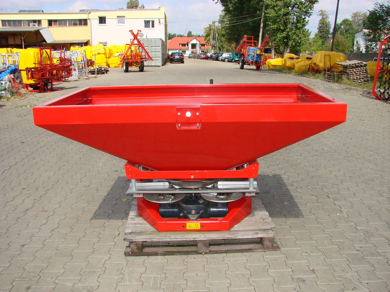 JAR-MET Düngerstreuer / Fertilizer spreader / Epandeur d'engrais / Rozsiewacz nawozów 1200 kg - Λιπασματοδιανομέας: φωτογραφία 3 JAR-MET Düngerstreuer / Fertilizer spreader / Epandeur d'engrais / Rozsiewacz nawozów 1200 kg - Λιπασματοδιανομέας: φωτογραφία 3