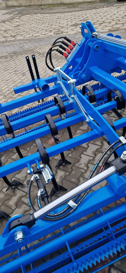 Namyslo Saatbettbereitung / Seedbed cultivator / Combiné de préparation / Sembradora / Посевной агрегат / Agregat uprawowy 5 m - Καλλιεργητής: φωτογραφία 4 Namyslo Saatbettbereitung / Seedbed cultivator / Combiné de préparation / Sembradora / Посевной агрегат / Agregat uprawowy 5 m - Καλλιεργητής: φωτογραφία 4