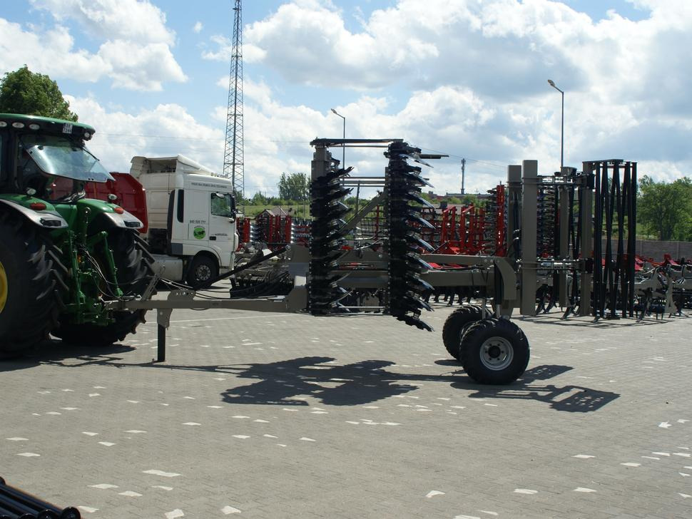 ROLEX Hydraulische Scheibenegge / Hydraulic discs harrow / Dechaumeur à disques / Erpice a dischi / Гидравлическая дисковая борона / Brona talerzowa hydraulicznie składana ciężka 4 m - Δισκοσβάρνα: φωτογραφία 3 ROLEX Hydraulische Scheibenegge / Hydraulic discs harrow / Dechaumeur à disques / Erpice a dischi / Гидравлическая дисковая борона / Brona talerzowa hydraulicznie składana ciężka 4 m - Δισκοσβάρνα: φωτογραφία 3