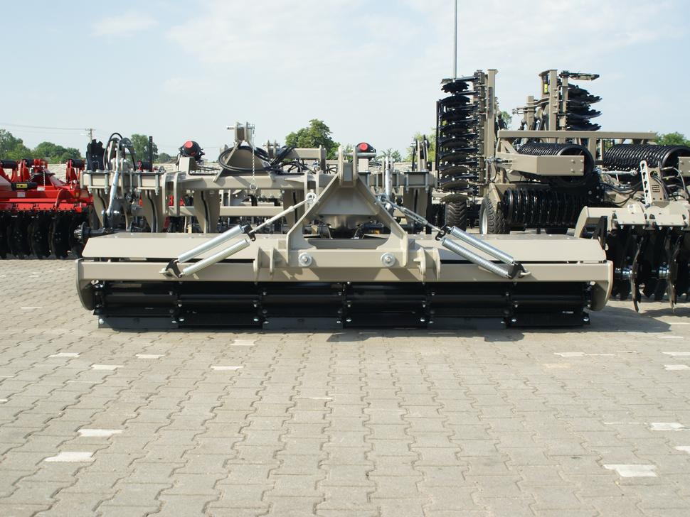 ROLEX Messerwalze / Knife roller cutter / Rouleau couteau / Rullo a coltelli / Каток ножничного типа тандем передний / Wał nożowy cutter tandem front 3 m - Φρεζοσβαρνα: φωτογραφία 4 ROLEX Messerwalze / Knife roller cutter / Rouleau couteau / Rullo a coltelli / Каток ножничного типа тандем передний / Wał nożowy cutter tandem front 3 m - Φρεζοσβαρνα: φωτογραφία 4