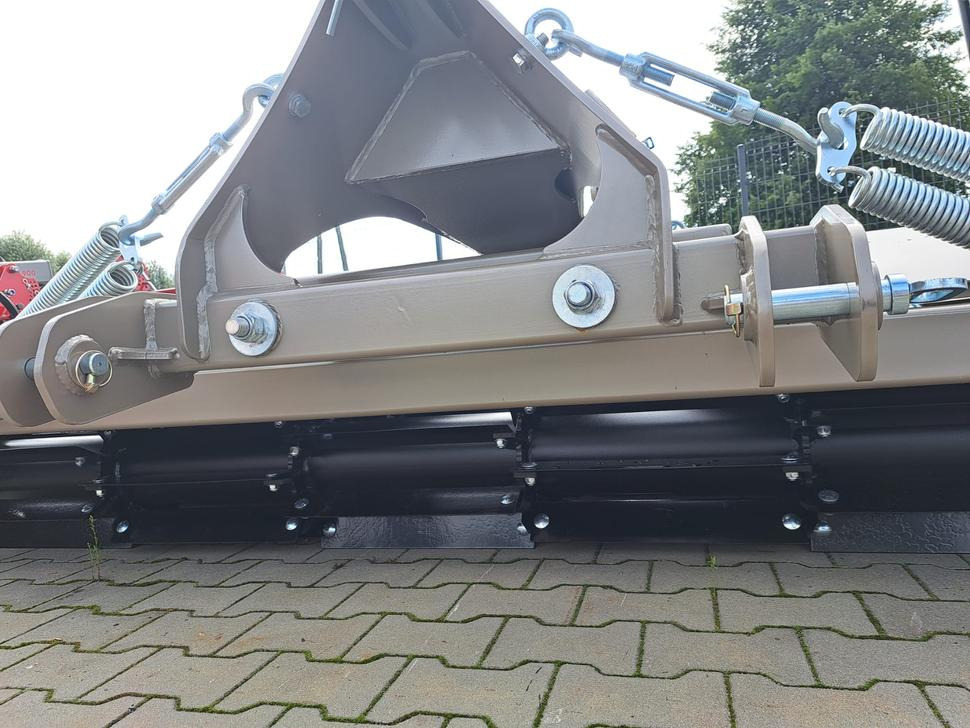 ROLEX Messerwalze / Knife roller cutter / Rouleau couteau / Rullo a coltelli / Каток ножничного типа тандем передний / Wał nożowy cutter tandem front 3 m - Φρεζοσβαρνα: φωτογραφία 2 ROLEX Messerwalze / Knife roller cutter / Rouleau couteau / Rullo a coltelli / Каток ножничного типа тандем передний / Wał nożowy cutter tandem front 3 m - Φρεζοσβαρνα: φωτογραφία 2