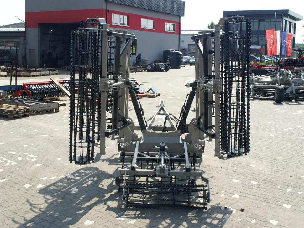 ROLEX Saatbettkombination / Hydraulically cultivator / Vibroculteur / Aggregato di coltivazione / Почвообрабатывающий гидравлический складывающийся агрегат / Agregat uprawowy hydraulicznie składany - Καλλιεργητής: φωτογραφία 5 ROLEX Saatbettkombination / Hydraulically cultivator / Vibroculteur / Aggregato di coltivazione / Почвообрабатывающий гидравлический складывающийся агрегат / Agregat uprawowy hydraulicznie składany - Καλλιεργητής: φωτογραφία 5