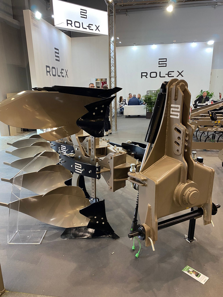 ROLEX Volldrehpflug / Rotary plough / Charrue réversible / Aratro reversibile / Оборотный плуг / Pług obrotowy 3+1 - Άροτρο: φωτογραφία 4 ROLEX Volldrehpflug / Rotary plough / Charrue réversible / Aratro reversibile / Оборотный плуг / Pług obrotowy 3+1 - Άροτρο: φωτογραφία 4