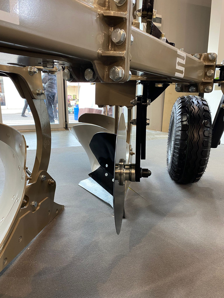 Καινούριο Άροτρο ROLEX Volldrehpflug / Rotary plough / Charrue réversible / Aratro reversibile / Оборотный плуг / Pług obrotowy 3+1: φωτογραφία 15