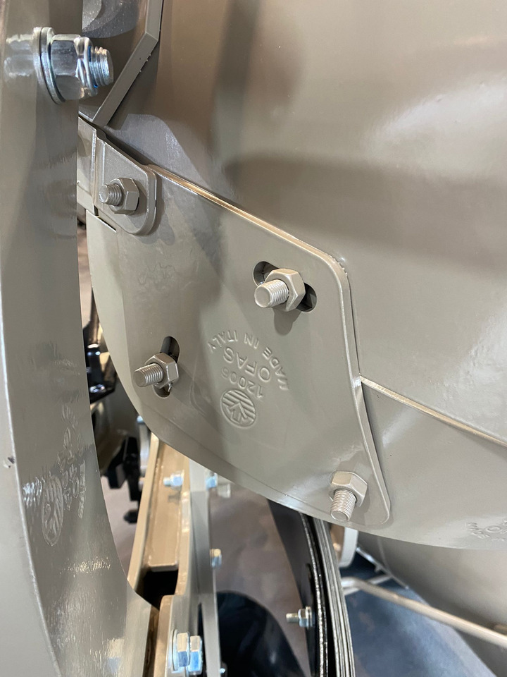 Καινούριο Άροτρο ROLEX Volldrehpflug / Rotary plough / Charrue réversible / Aratro reversibile / Оборотный плуг / Pług obrotowy 3+1: φωτογραφία 13