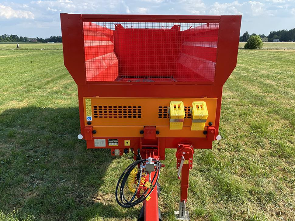 Roltrans Miststreuer / Manure spreader / Epandeur à fumier / Spandiletame / Разбрасыватель органических удобрений / Rozrzutnik obornika N205S/6 BIZON 14 t - Κοπροδιανομέας: φωτογραφία 4 Roltrans Miststreuer / Manure spreader / Epandeur à fumier / Spandiletame / Разбрасыватель органических удобрений / Rozrzutnik obornika N205S/6 BIZON 14 t - Κοπροδιανομέας: φωτογραφία 4