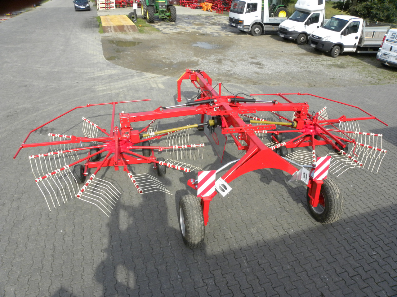 Spawex Kreiselschwader / Rake / Andaineur / Ranghinatore / Rastrillo / Роторные грабли / Zgrabiarka 7,65 m - Σανού και κτηνοτροφικά μηχανήματα: φωτογραφία 1 Spawex Kreiselschwader / Rake / Andaineur / Ranghinatore / Rastrillo / Роторные грабли / Zgrabiarka 7,65 m - Σανού και κτηνοτροφικά μηχανήματα: φωτογραφία 1