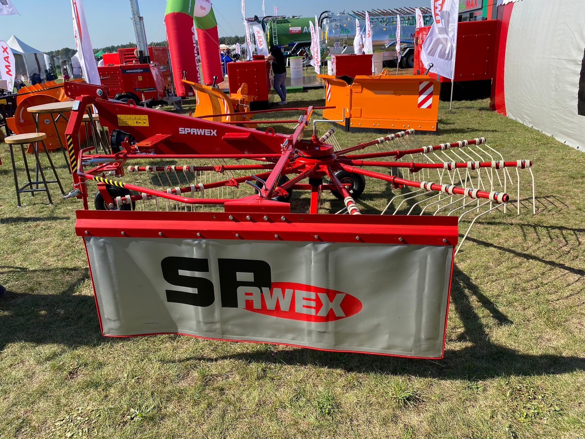 Spawex Kreiselschwader / Rake / Andaineur / Rastrillo / Rastrello / Zgrabiarka 4,5 m - Χορτοσυλλέκτης: φωτογραφία 4 Spawex Kreiselschwader / Rake / Andaineur / Rastrillo / Rastrello / Zgrabiarka 4,5 m - Χορτοσυλλέκτης: φωτογραφία 4