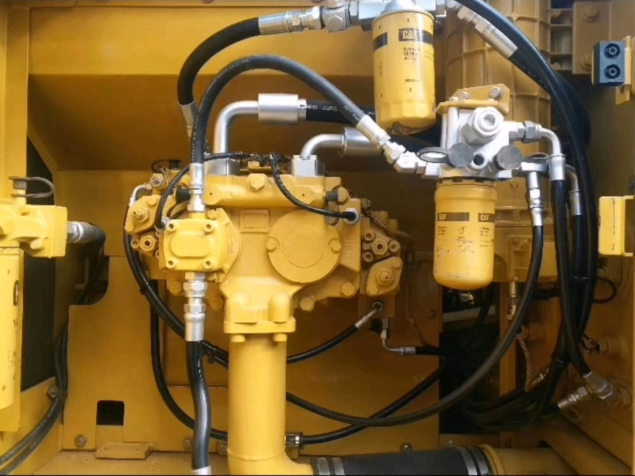 CATERPILLAR 325D - Ερπυστριοφόρος εκσκαφέας: φωτογραφία 5 CATERPILLAR 325D - Ερπυστριοφόρος εκσκαφέας: φωτογραφία 5