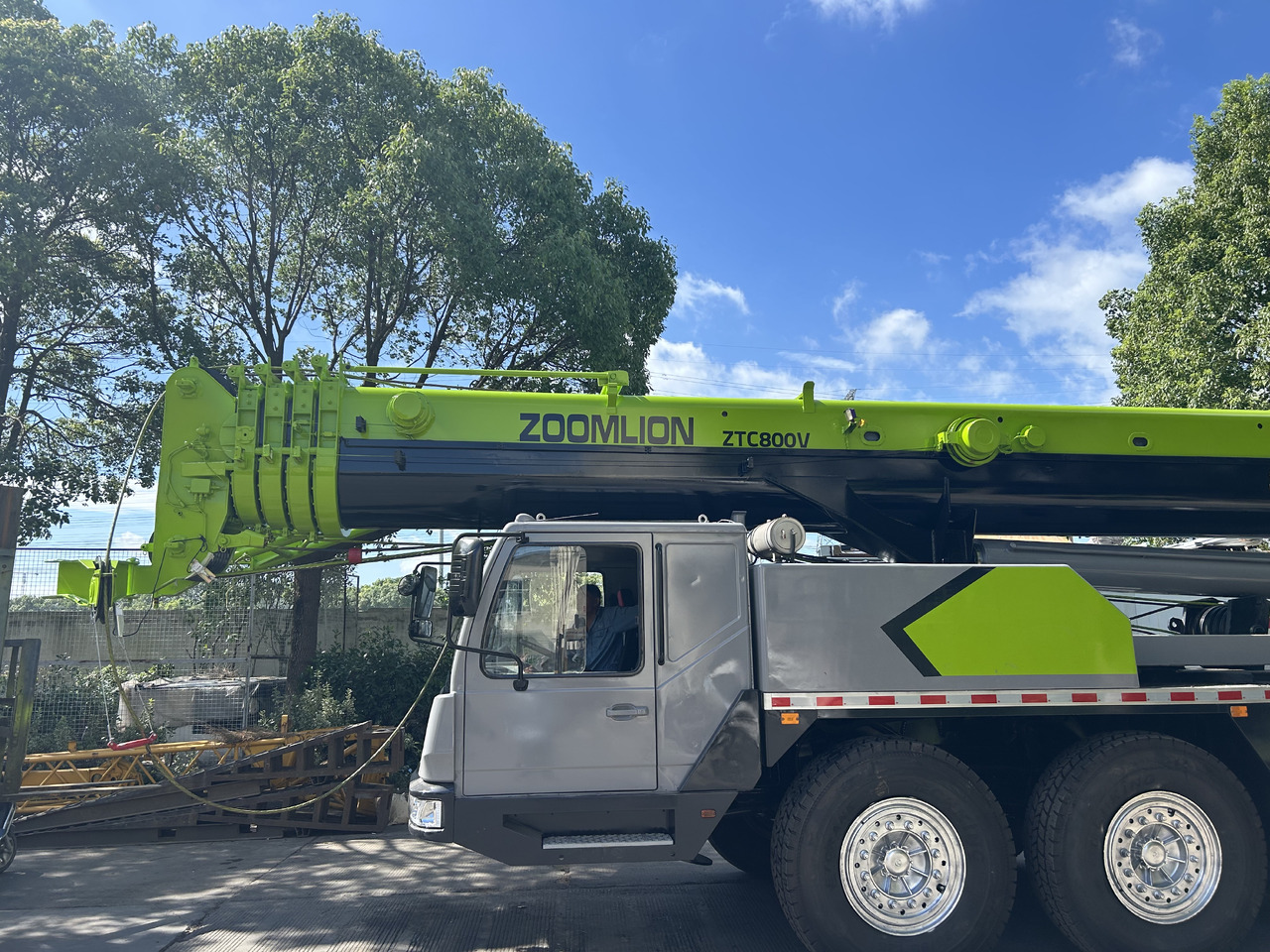 ZOOMLION ZTC801V - Τηλεσκοπικός γερανός: φωτογραφία 1 ZOOMLION ZTC801V - Τηλεσκοπικός γερανός: φωτογραφία 1