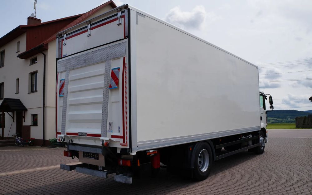 MAN TGM 18.250 / 18.290 EURO 6 KONTENER 19 PALET ŁAD. 9800 KG WINDA - Φορτηγό κόφα: φωτογραφία 4 MAN TGM 18.250 / 18.290 EURO 6 KONTENER 19 PALET ŁAD. 9800 KG WINDA - Φορτηγό κόφα: φωτογραφία 4