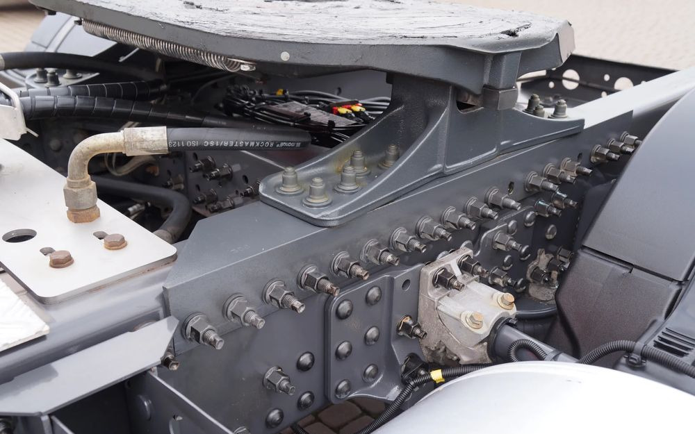 Τράκτορας Volvo FH 4 EURO 6 GLOBETROTTER NISKI PRZEBIEG PEŁEN SERWIS: φωτογραφία 15