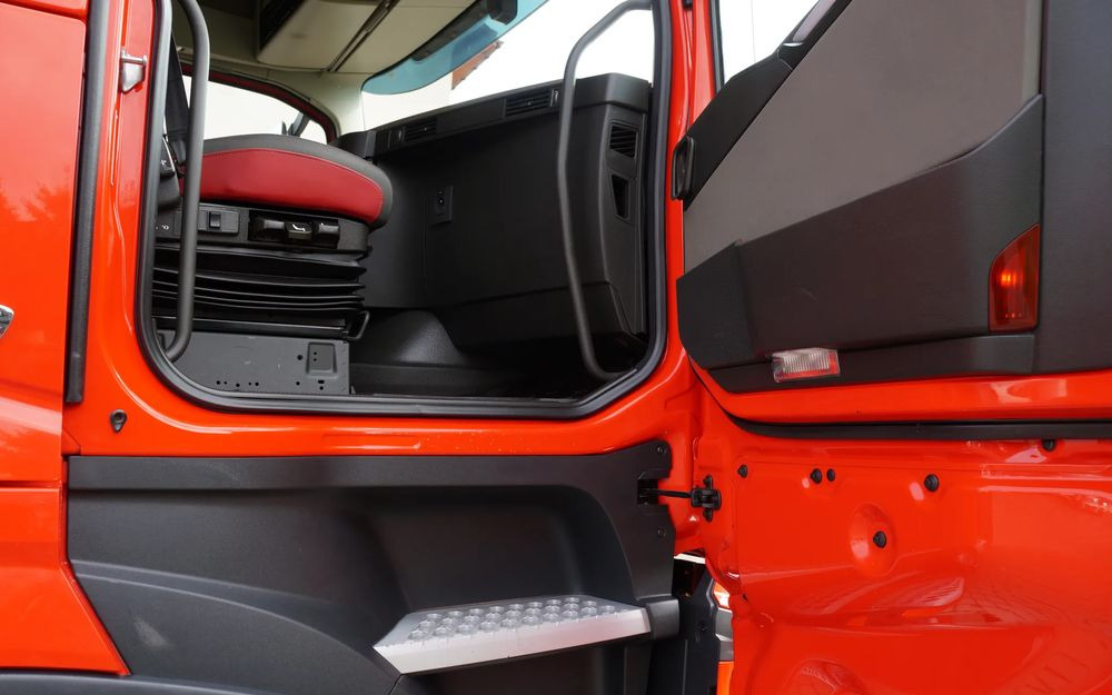 Τράκτορας Volvo FH 4 EURO 6 GLOBETROTTER NISKI PRZEBIEG PEŁEN SERWIS: φωτογραφία 20