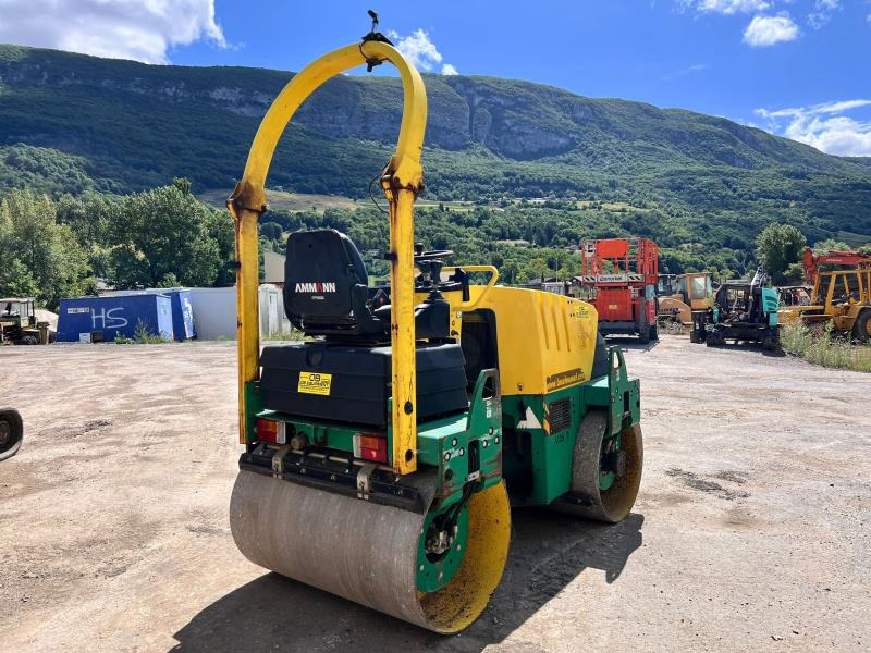 Ammann COMPACTEUR AV26-2 ROULEAU TANDEM VIBRANT ARTICULÉ - Μικρος ασφαλτικός οδοστρωτήρας: φωτογραφία 4 Ammann COMPACTEUR AV26-2 ROULEAU TANDEM VIBRANT ARTICULÉ - Μικρος ασφαλτικός οδοστρωτήρας: φωτογραφία 4