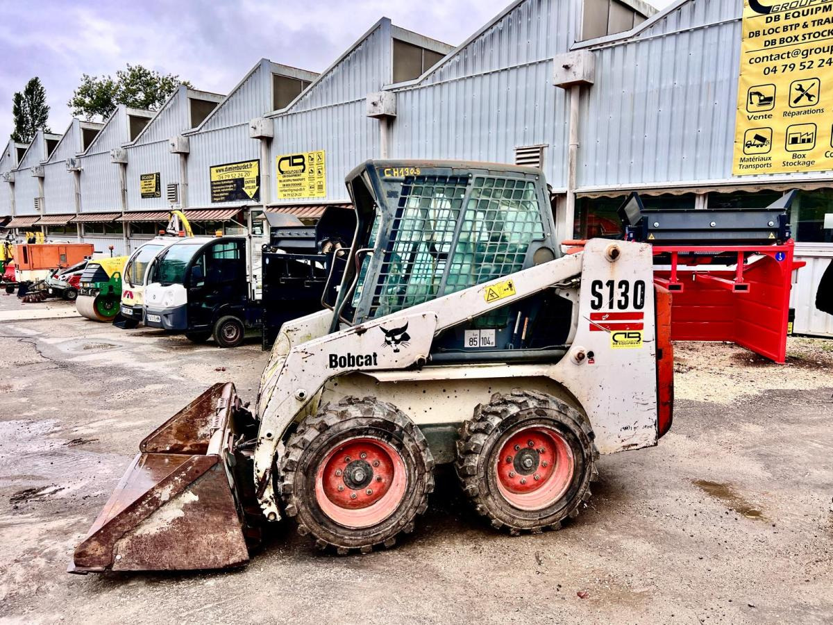 Bobcat S130 Chargeuse Compact - Φορτωτής πλάγιας ολίσθησης: φωτογραφία 2 Bobcat S130 Chargeuse Compact - Φορτωτής πλάγιας ολίσθησης: φωτογραφία 2