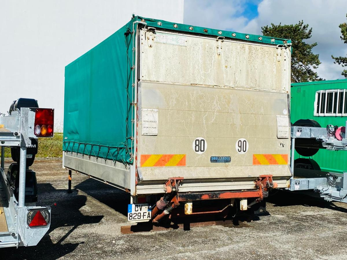 CAISSE SUR BERCE AVEC HAYON - Αμάξωμα με συρρόμενο μουσαμά: φωτογραφία 4 CAISSE SUR BERCE AVEC HAYON - Αμάξωμα με συρρόμενο μουσαμά: φωτογραφία 4