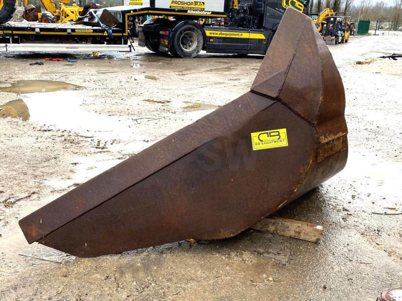 Godet trapèze attache Morin M6 - Κουβάς για εκσκαφέα: φωτογραφία 4 Godet trapèze attache Morin M6 - Κουβάς για εκσκαφέα: φωτογραφία 4