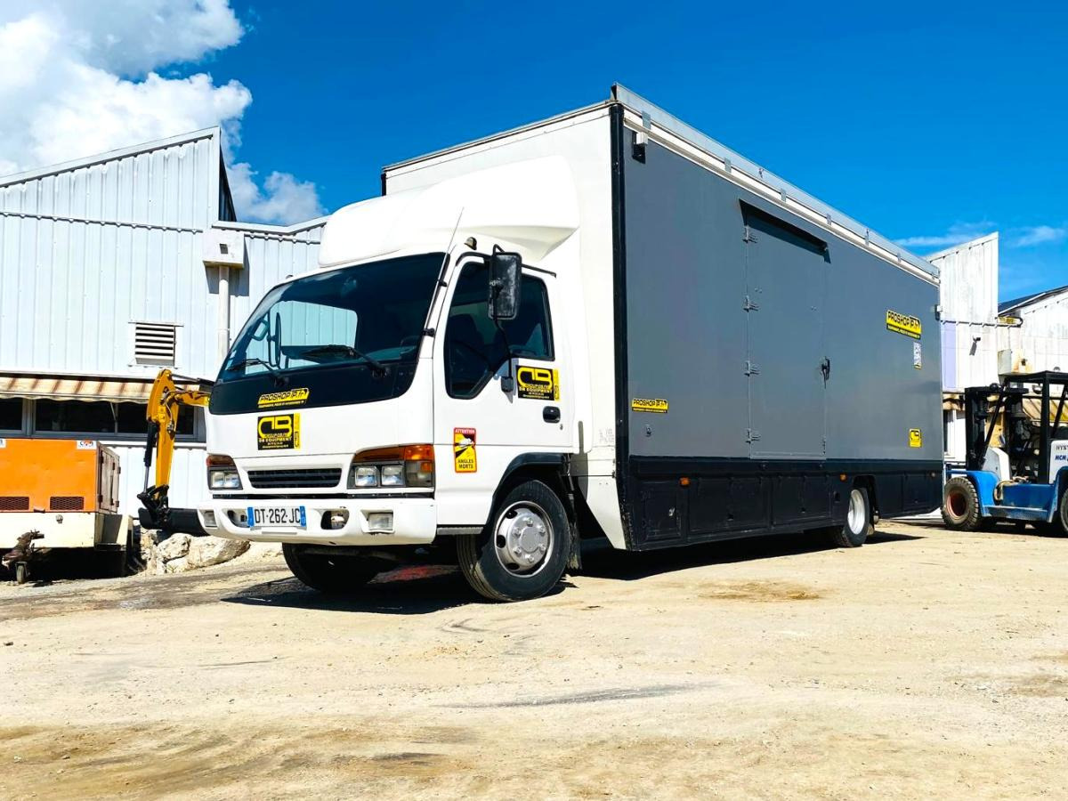 ISUZU Camion SÉRIE N AVEC 2 STRUCTURES CHAPITEAUX - Φορτηγό κόφα: φωτογραφία 1 ISUZU Camion SÉRIE N AVEC 2 STRUCTURES CHAPITEAUX - Φορτηγό κόφα: φωτογραφία 1