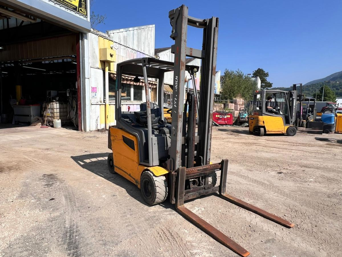 Jungheinrich EFG318 400ZZ Chariot élévateur électrique 1,8T - Ηλεκτροκίνητο περονοφόρο: φωτογραφία 4 Jungheinrich EFG318 400ZZ Chariot élévateur électrique 1,8T - Ηλεκτροκίνητο περονοφόρο: φωτογραφία 4