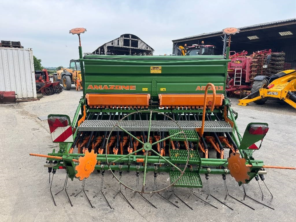 Amazone KE303-170 c/w AD303 Super Box Drill - Σπαρτική με σβάρνα: φωτογραφία 5 Amazone KE303-170 c/w AD303 Super Box Drill - Σπαρτική με σβάρνα: φωτογραφία 5