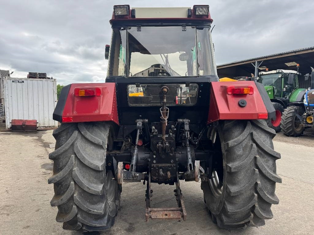 Case IH International 1056XL - Τρακτέρ: φωτογραφία 5 Case IH International 1056XL - Τρακτέρ: φωτογραφία 5