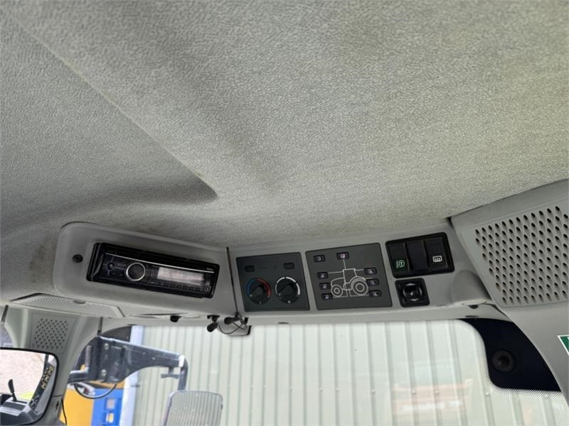Τρακτέρ Claas Axion 800: φωτογραφία 18