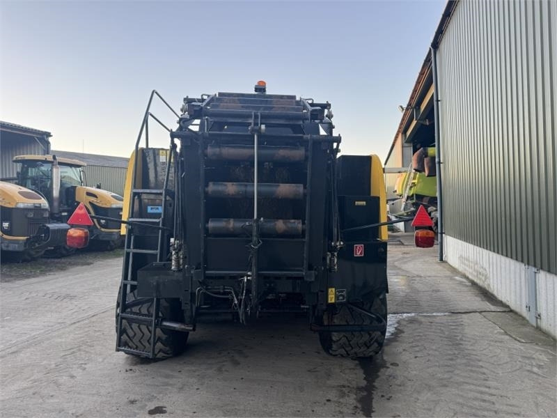 New Holland BB9060 Baler  - Χορτοδετική μηχανή τετράγωνες μπάλες: φωτογραφία 3 New Holland BB9060 Baler  - Χορτοδετική μηχανή τετράγωνες μπάλες: φωτογραφία 3