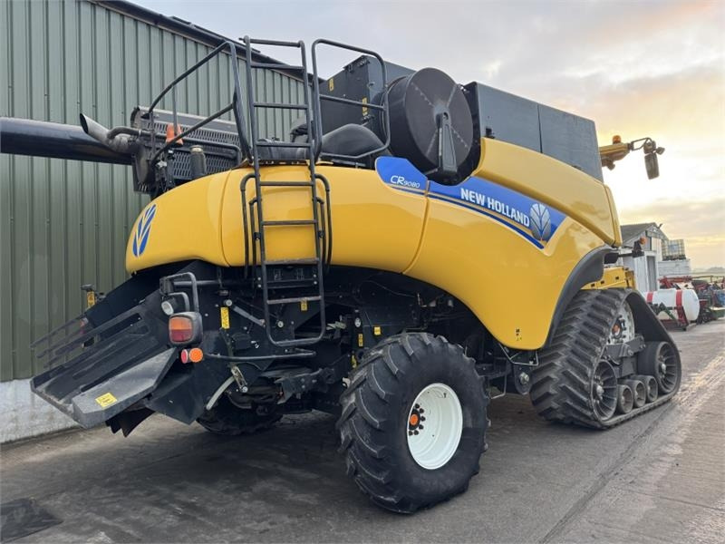 New Holland CR9080 c/w 30ft Varifeed Header - Εξαρτηματα - Θεριζοαλωνιστική μηχανή: φωτογραφία 4 New Holland CR9080 c/w 30ft Varifeed Header - Εξαρτηματα - Θεριζοαλωνιστική μηχανή: φωτογραφία 4