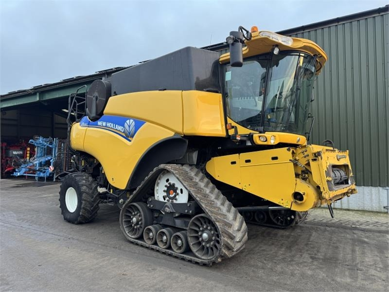 New Holland CR9080 c/w 30ft Varifeed Header - Εξαρτηματα - Θεριζοαλωνιστική μηχανή: φωτογραφία 3 New Holland CR9080 c/w 30ft Varifeed Header - Εξαρτηματα - Θεριζοαλωνιστική μηχανή: φωτογραφία 3