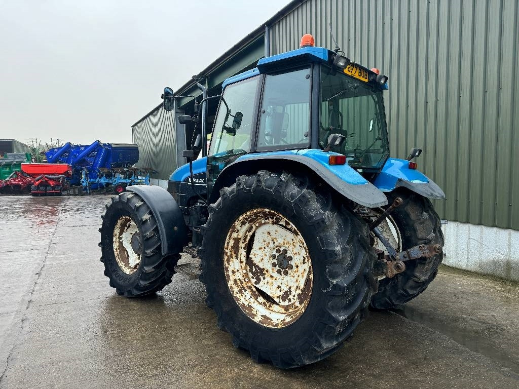 New Holland TS 100 - Τρακτέρ: φωτογραφία 2 New Holland TS 100 - Τρακτέρ: φωτογραφία 2