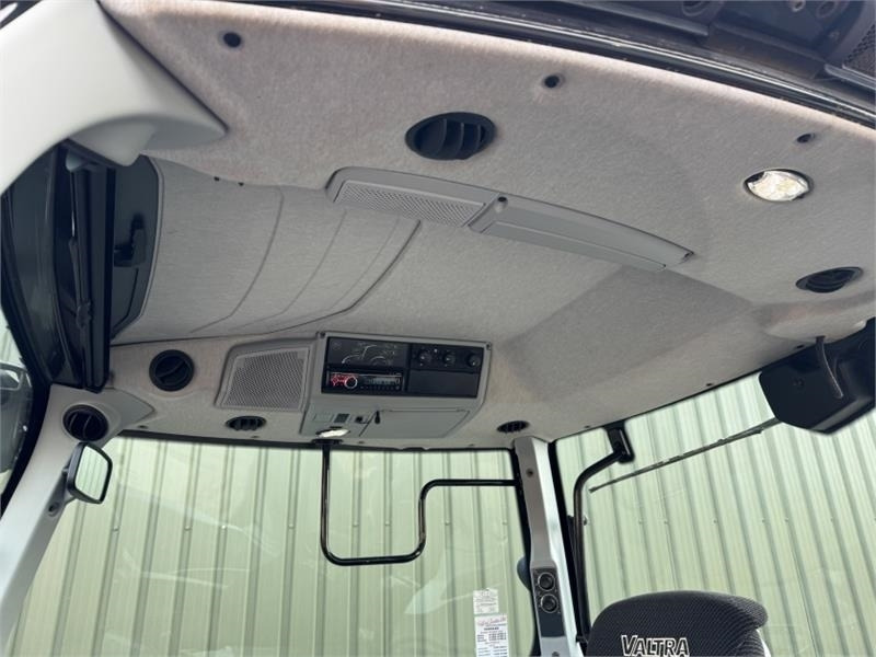 Τρακτέρ Valtra T194 Versu **55k Transmission**: φωτογραφία 16 Τρακτέρ Valtra T194 Versu **55k Transmission**: φωτογραφία 16