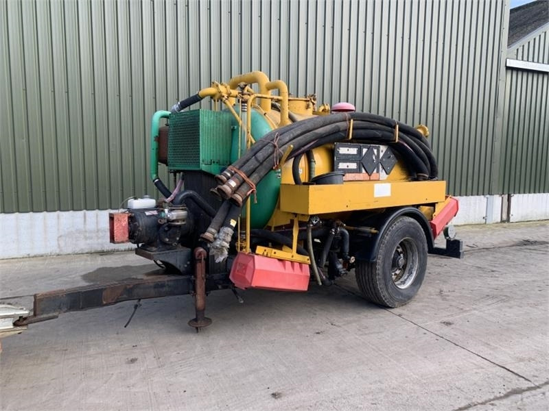 Whale Vacume Tanker - Κοπροδιανομέας υγρής κοπριάς: φωτογραφία 1 Whale Vacume Tanker - Κοπροδιανομέας υγρής κοπριάς: φωτογραφία 1