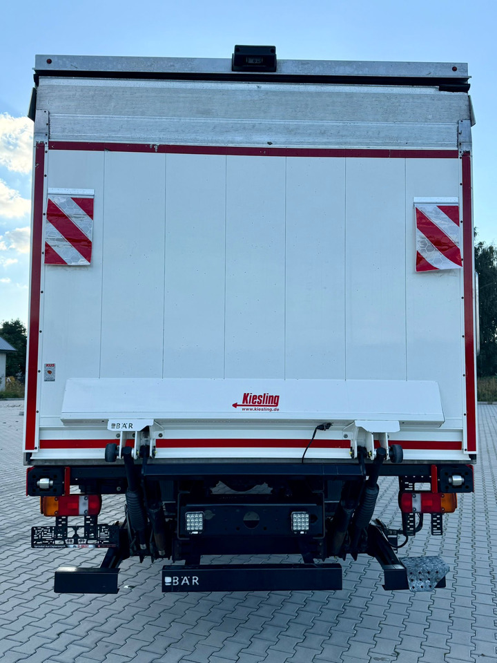MAN TGM 15.290 / CHŁODNIA / WINDA / 8.3 M DŁUGOŚCI / 20 EUROPALET / THERMO KING / +30/-30 / AUTOMAT / 2021 ROK / SERWISOWANY - Φορτηγό ψυγείο: φωτογραφία 5 MAN TGM 15.290 / CHŁODNIA / WINDA / 8.3 M DŁUGOŚCI / 20 EUROPALET / THERMO KING / +30/-30 / AUTOMAT / 2021 ROK / SERWISOWANY - Φορτηγό ψυγείο: φωτογραφία 5