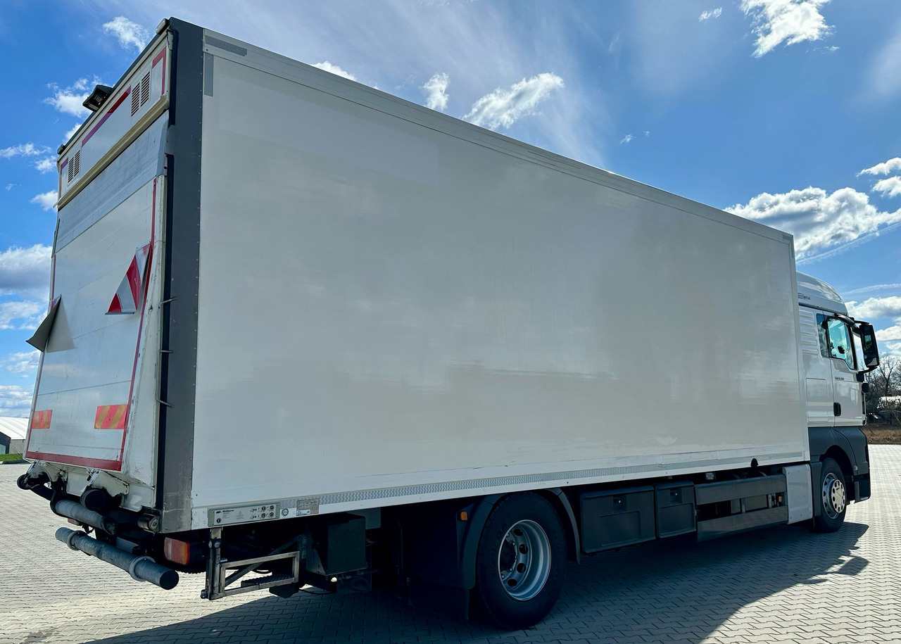 MAN TGX 18.360 / CHŁODNIA / WINDA / AUTOMAT / 19 EUROPALET / THERMO KING / SYPIALKA / SPROWADZONY - Φορτηγό ψυγείο: φωτογραφία 4 MAN TGX 18.360 / CHŁODNIA / WINDA / AUTOMAT / 19 EUROPALET / THERMO KING / SYPIALKA / SPROWADZONY - Φορτηγό ψυγείο: φωτογραφία 4