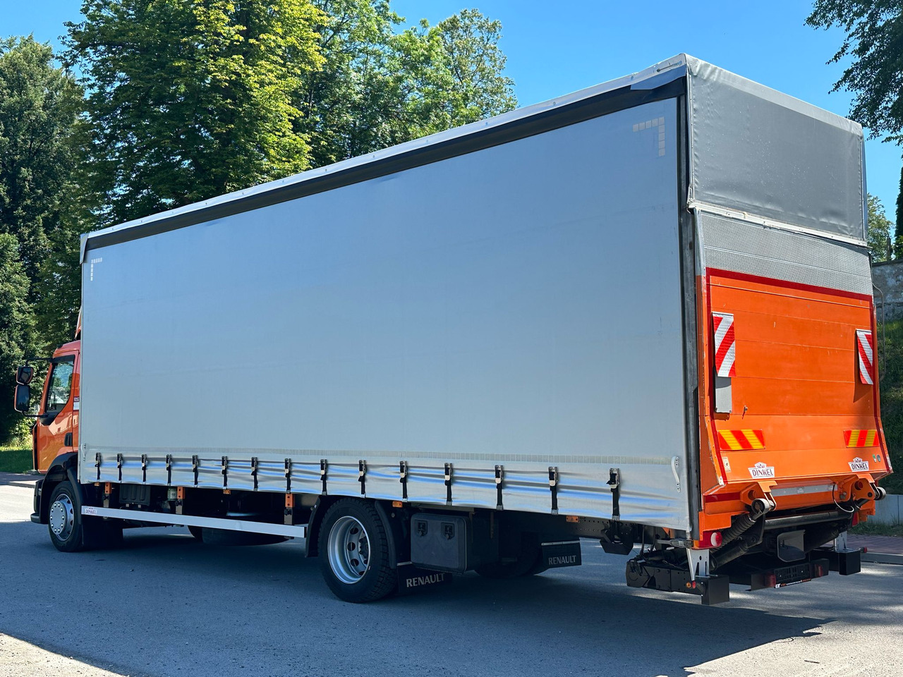 RENAULT D 18 / 280 / FIRANKA / WINDA / 8.6 M DŁUGOŚCI / 21 EUROPALET / NOWE OPONY / ŁADOWNOŚĆ 9.380 KG / AUTOMAT / SERWISOWANA / SPROWADZONA - Φορτηγό μουσαμάς: φωτογραφία 3 RENAULT D 18 / 280 / FIRANKA / WINDA / 8.6 M DŁUGOŚCI / 21 EUROPALET / NOWE OPONY / ŁADOWNOŚĆ 9.380 KG / AUTOMAT / SERWISOWANA / SPROWADZONA - Φορτηγό μουσαμάς: φωτογραφία 3