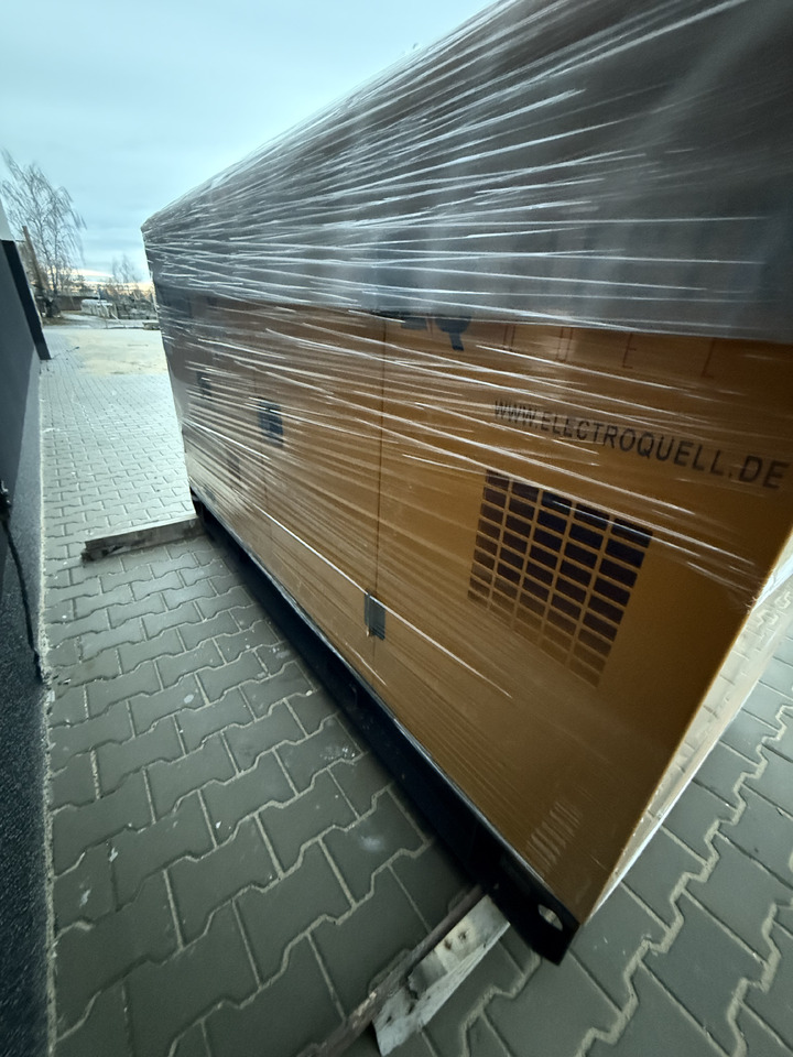IVECO 80 kVA / 65 kW - Βιομηχανική γεννήτρια: φωτογραφία 3 IVECO 80 kVA / 65 kW - Βιομηχανική γεννήτρια: φωτογραφία 3